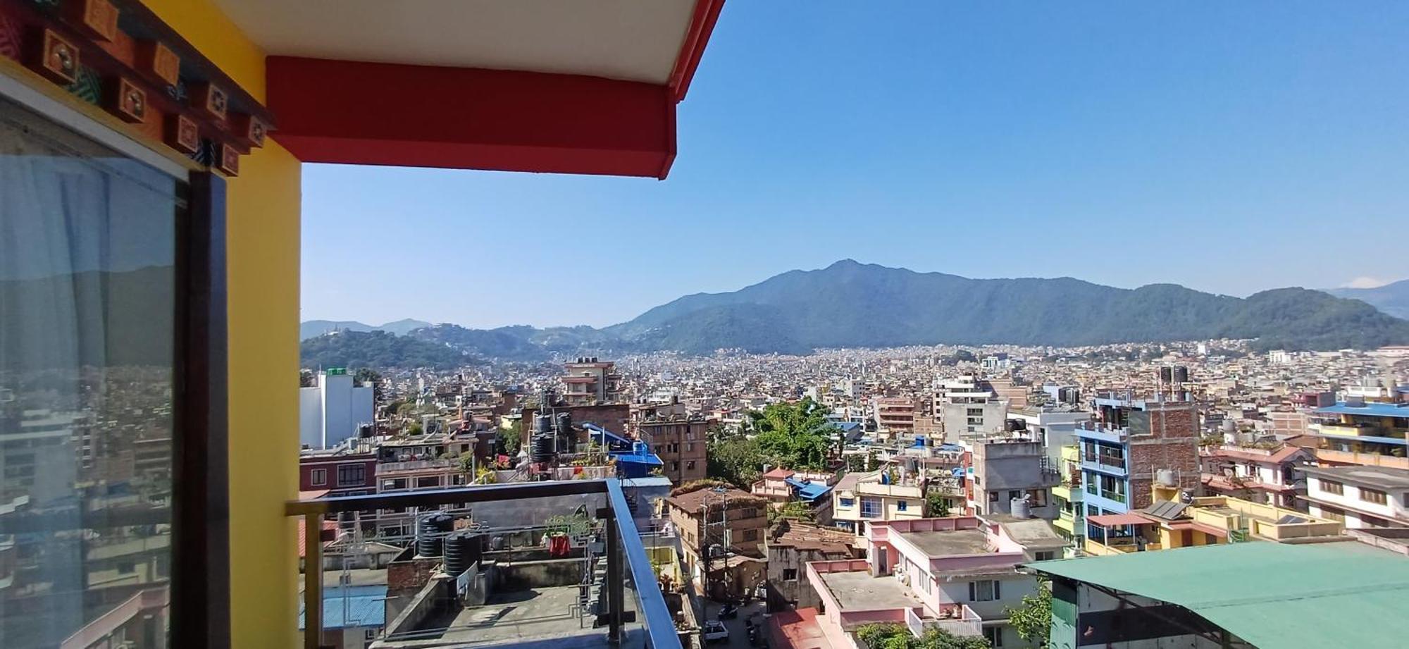 Hotel Yakroo Manang Catmandu Exterior foto