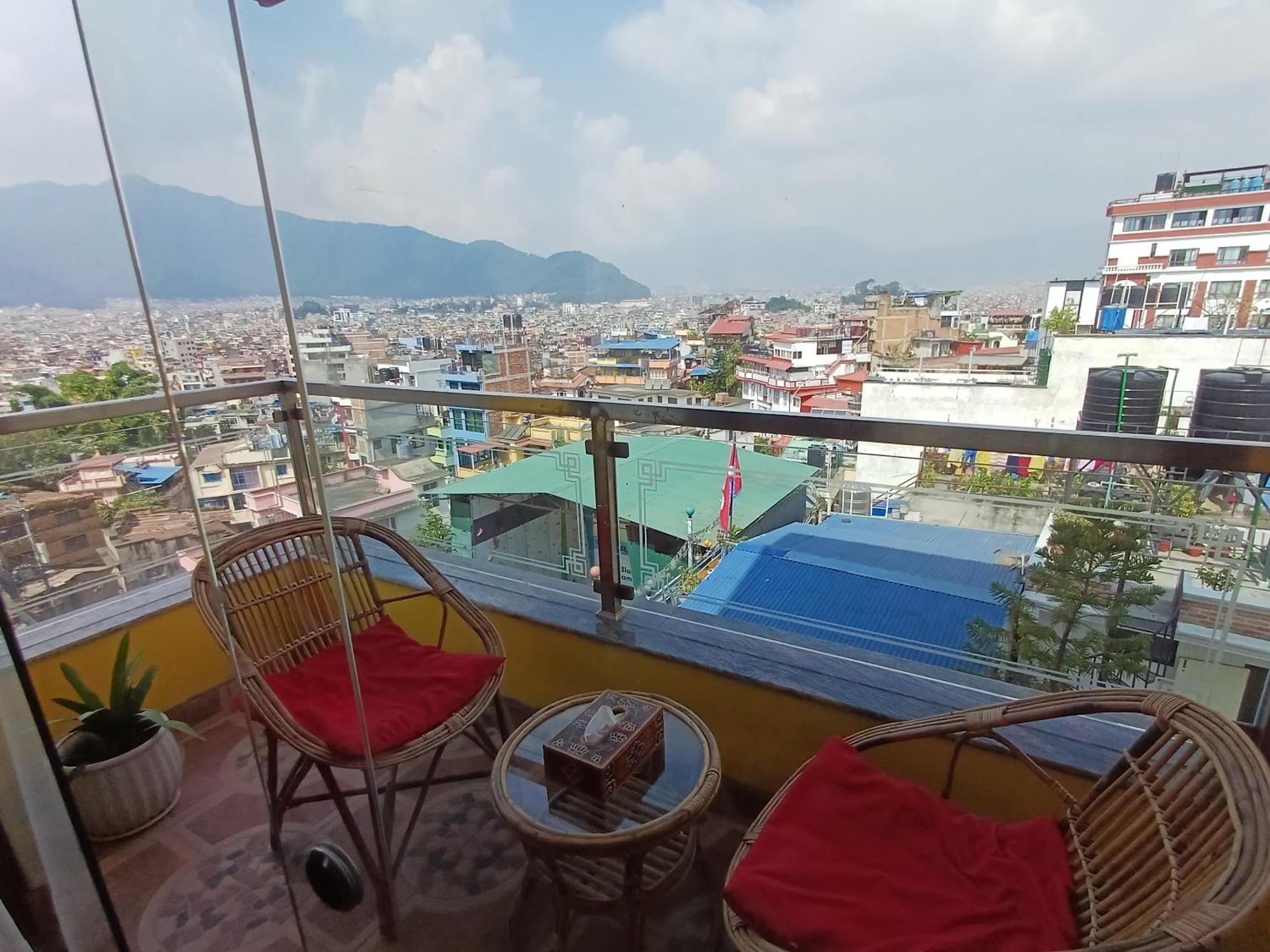 Hotel Yakroo Manang Catmandu Exterior foto