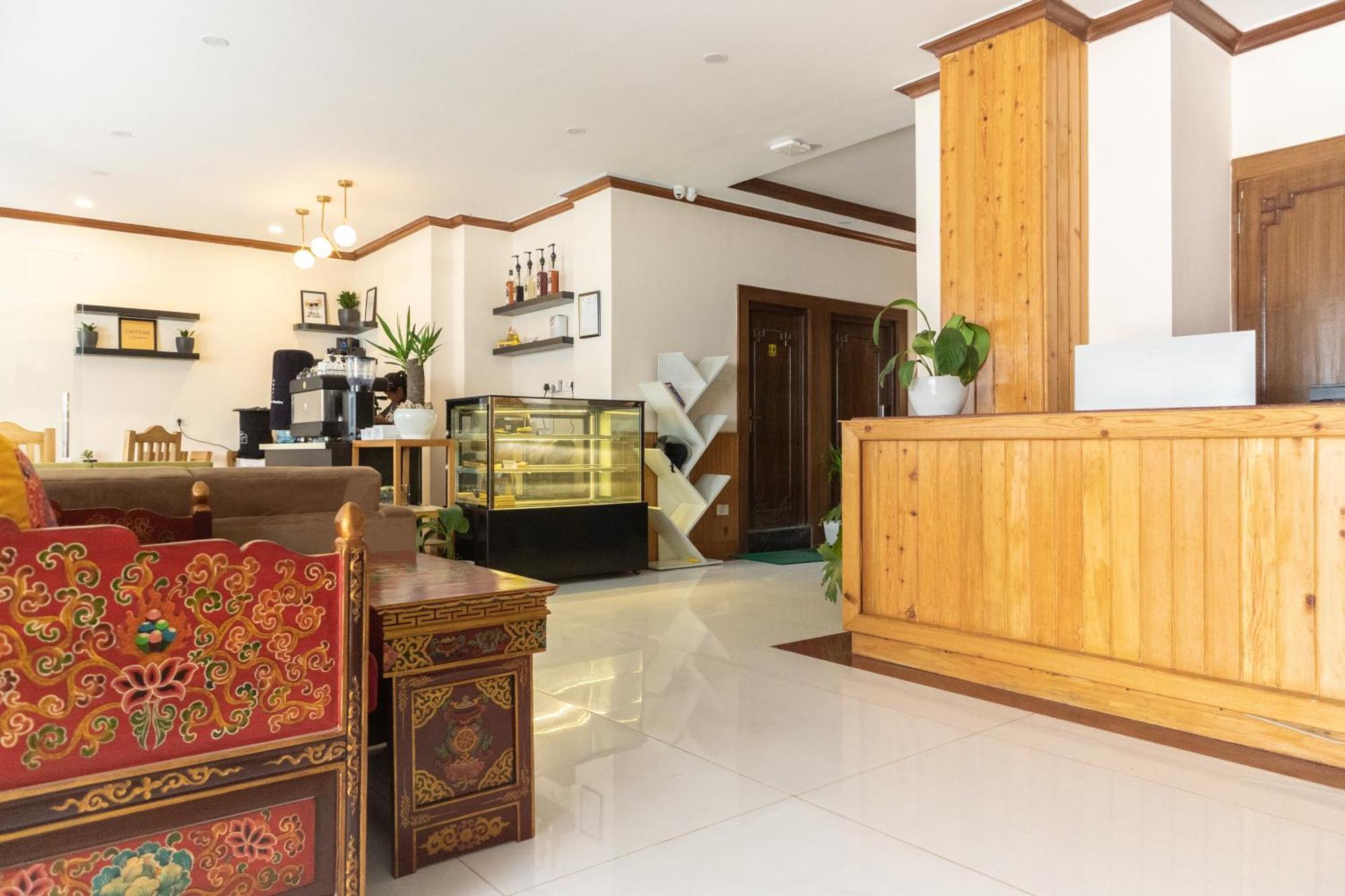 Hotel Yakroo Manang Catmandu Exterior foto