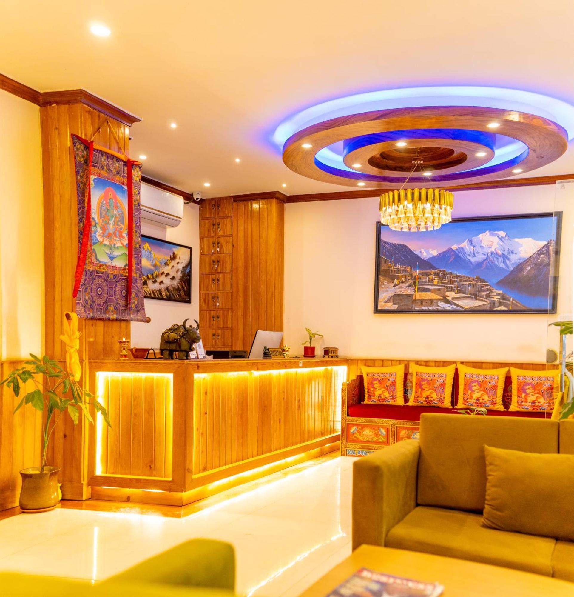 Hotel Yakroo Manang Catmandu Exterior foto