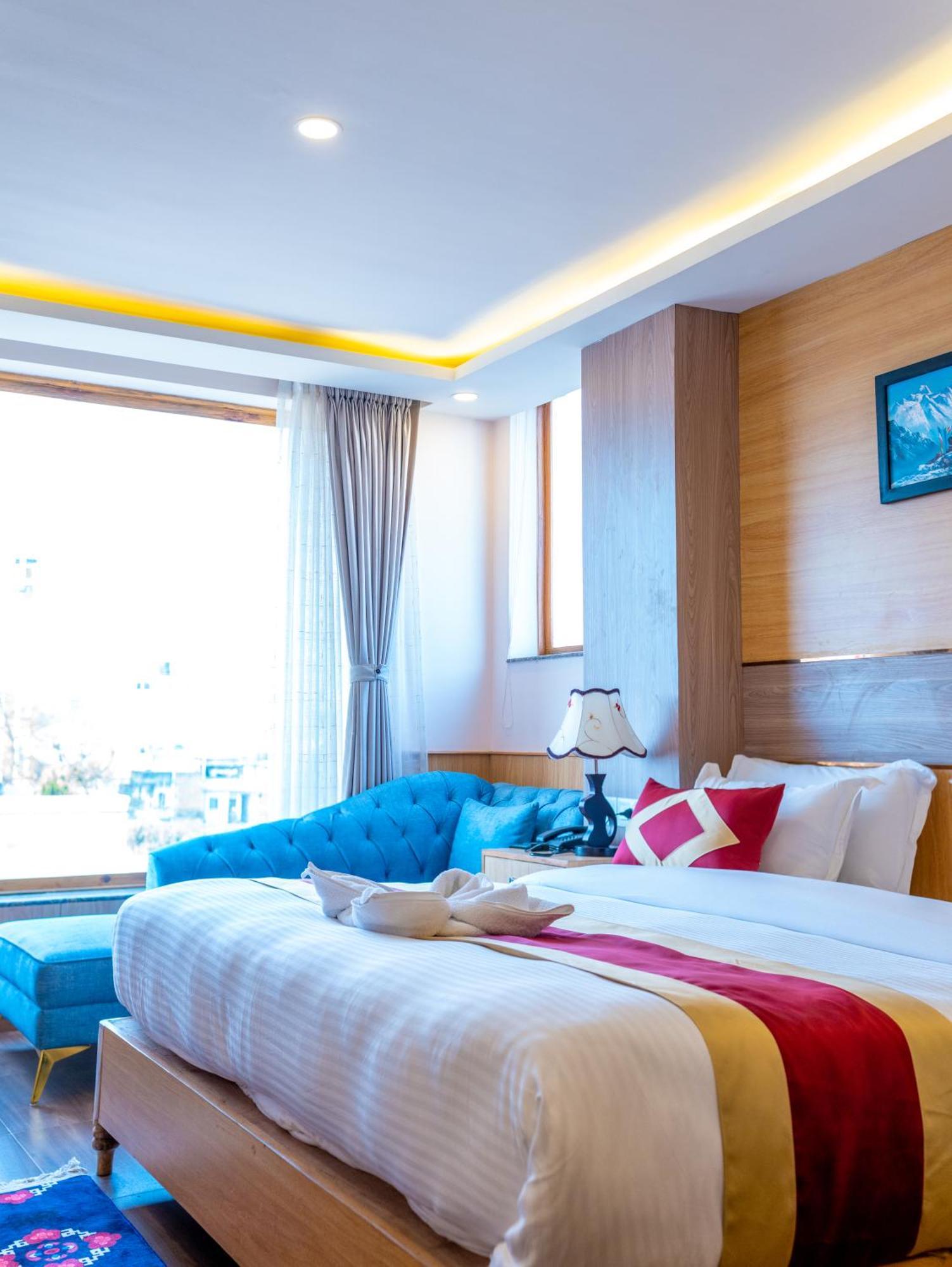Hotel Yakroo Manang Catmandu Exterior foto